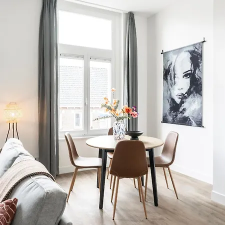 New 2br With Wifi Close To Center *