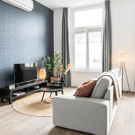 New 2br With Wifi Close To Center Vakantiehuis