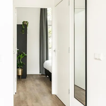 New 2br With Wifi Close To Center Tilburg