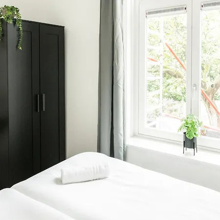 New 2br With Wifi Close To Center * Tilburg