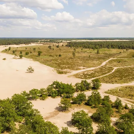 New 2br With Wifi Close To Center Tilburg