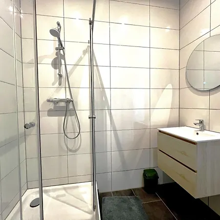 Casa de Férias Tilburg 2Br Apartment Group Friendly Kitchen