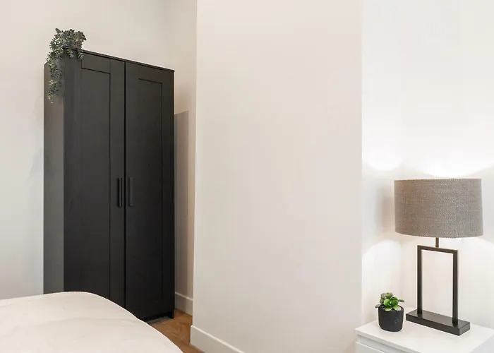 Casa vacanze New 2br With Wifi Close To Center Tilburg