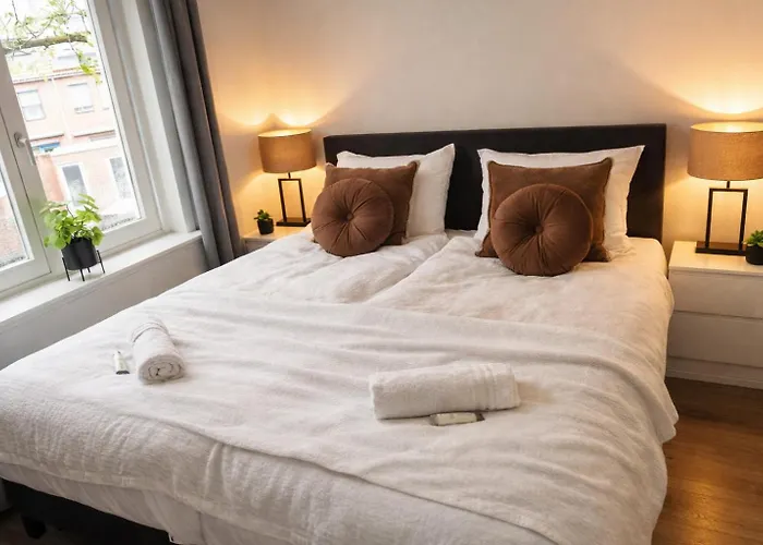 Casa de Férias Tilburg 2Br Apartment Group Friendly Kitchen Tilburgo