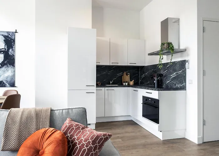 Casa de Férias Tilburg 2Br Apartment Group Friendly Kitchen