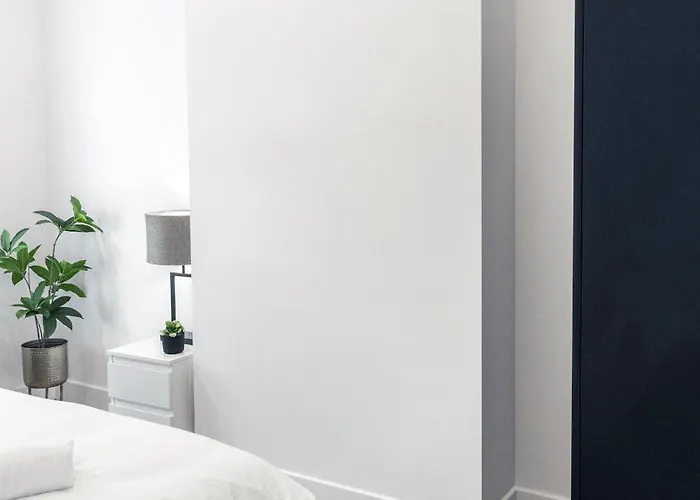 Tilburg 2Br Apartment Group Friendly Kitchen