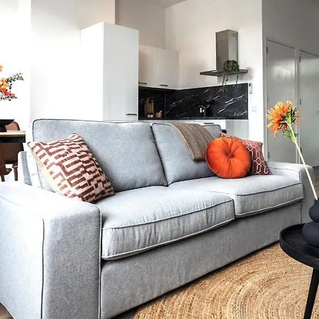 New 2br With Wifi Close To Center * Tilbourg