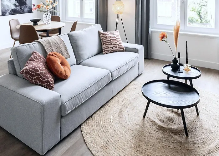 New 2br With Wifi Close To Center بيت للعطل